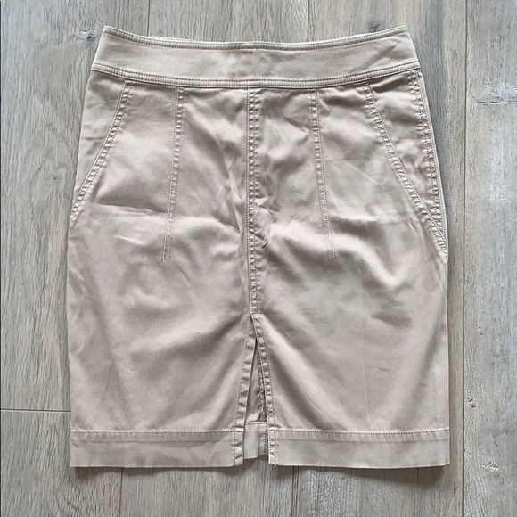 Club Monaco Taupe Skirt size 4 - Picture 2 of 4